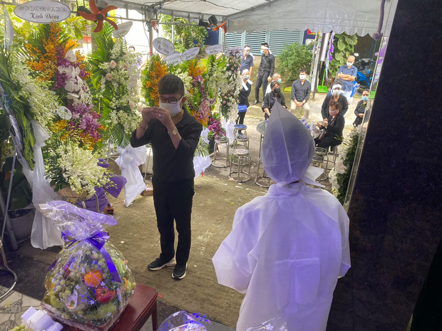 Tang lễ của mẹ Trịnh Kim Chi được tổ chức đơn giản vì tình hình dịch bệnh còn diễn biến phức tạp