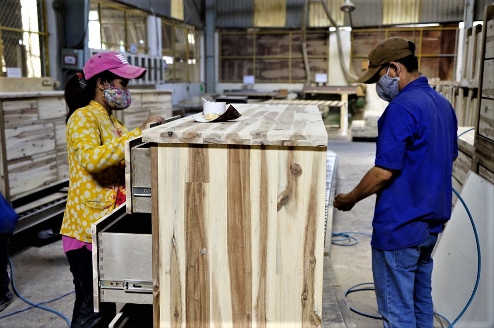 Ngành gỗ kỳ vọng xuất khẩu gỗ và lâm sản đạt 15 tỷ USD trong năm 2021 (ảnh: Hawa)
