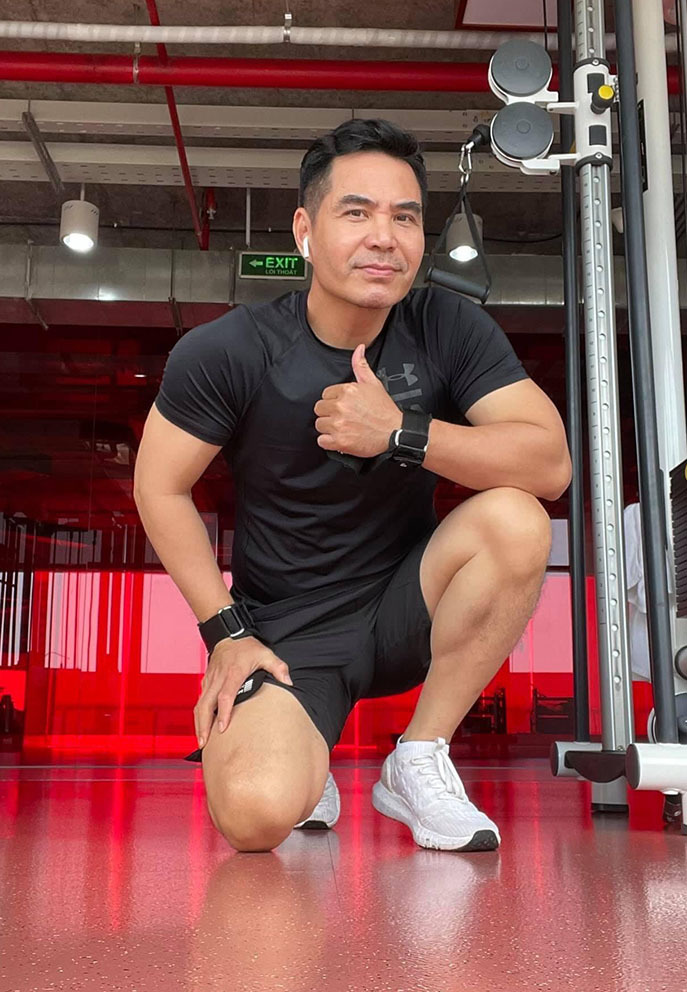 Nam diễn viên nghiêm khắc tập luyện để giữ gìn vóc dáng ở tuổi trung niên.