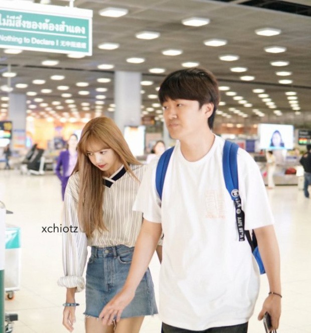 Người quản lý Jung Bo Kyung là người đã theo chân Lisa (Blackpink) từ khi nhóm còn chưa ra mắt.