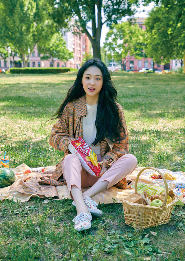 Vẻ đẹp trong veo, tươi tắn của Sulli sẽ còn mãi trong lòng người hâm mộ