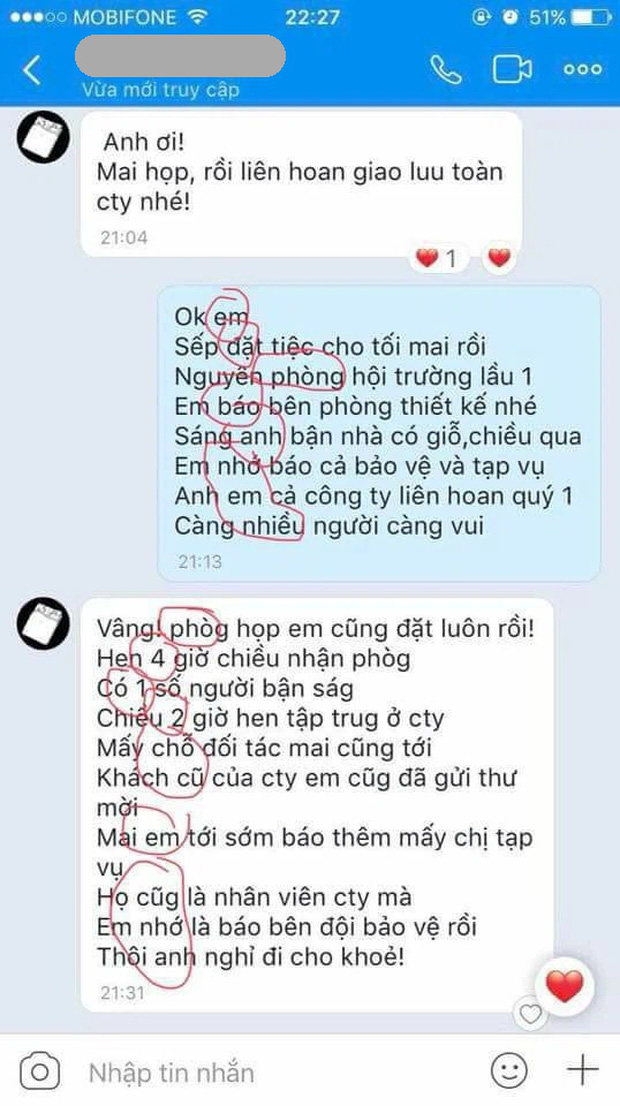 Câu chuyện về cuộc họp công ty thu bé lại thành 2 câu: 