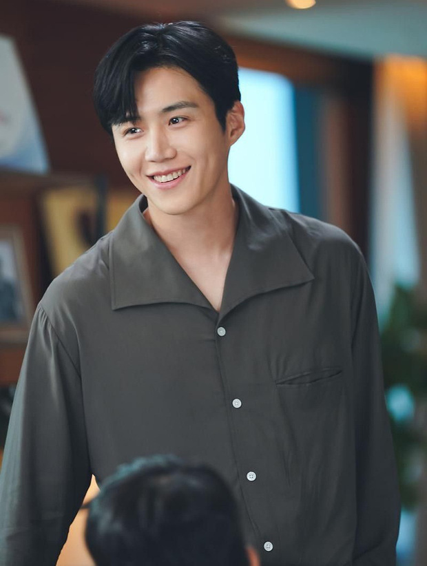 Kim Seon Ho từng rất nhút nhát do ám ảnh tuổi thơ, chỉ mở lòng hơn khi học diễn xuất