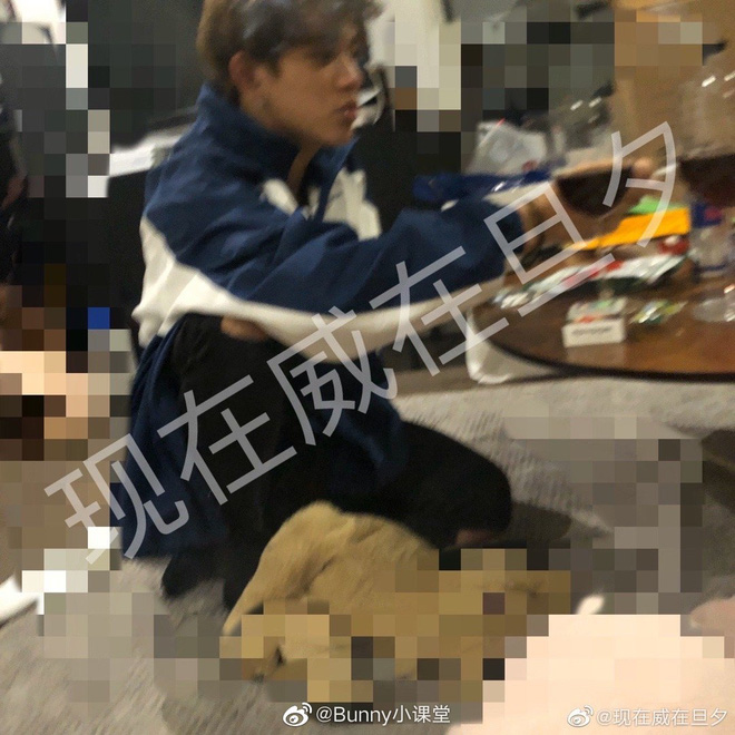 Loạt ảnh giường chiếu và ảnh đời thường của Lucas do các người tình bí mật tung ra