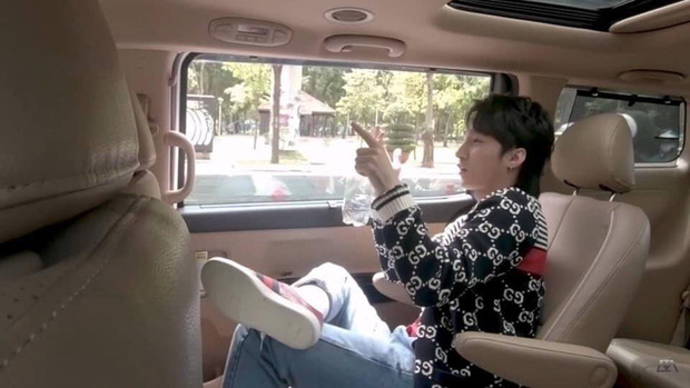 Tuy nhiên, trên thực tế chiếc xe của Sơn Tùng và Thiều Bảo Trâm không có chút liên quan nào cả