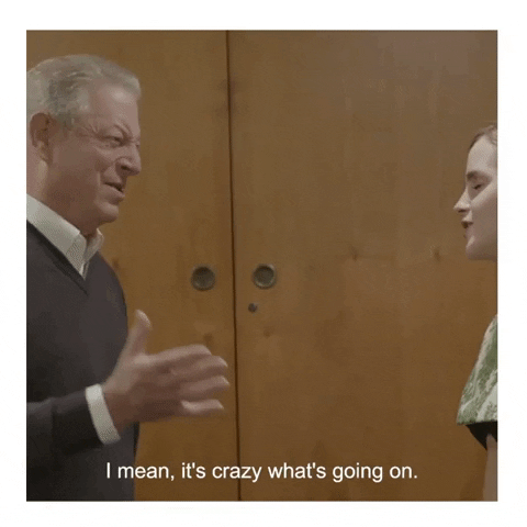 mma Watson vinh dự được phỏng vấn Cựu Phó Tổng thống Mỹ nhưng lại vướng phải tranh cãi đáng tiếc về trang phục