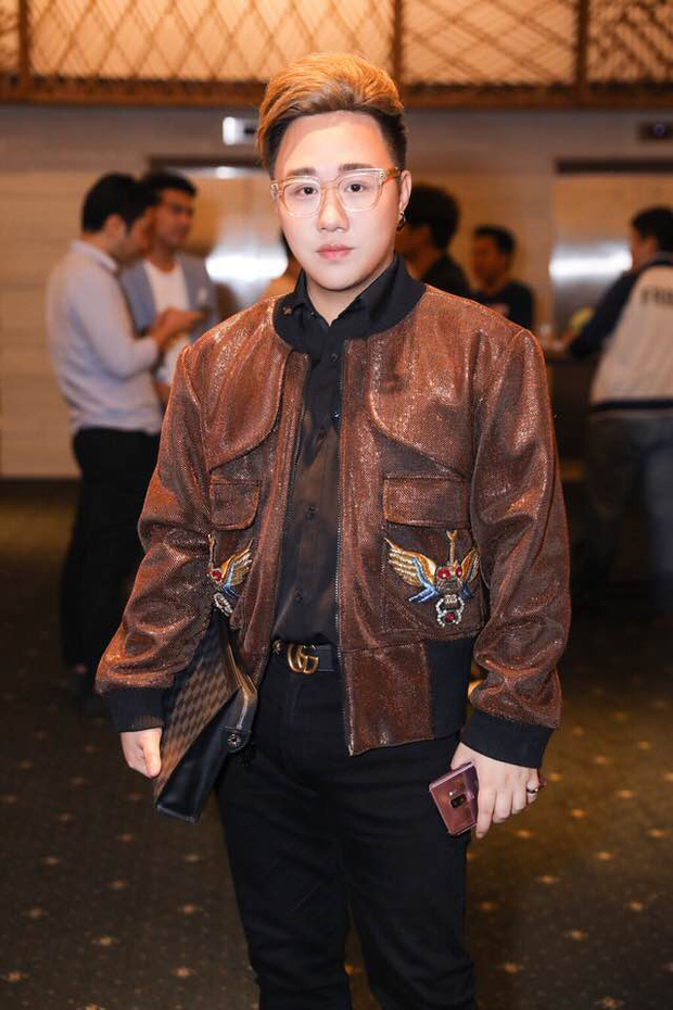 Lần đầu tiên gặp phải trường hợp này, Trung Quân không tránh khỏi cảm giác bàng hoàng đến bủn rủn tay chân