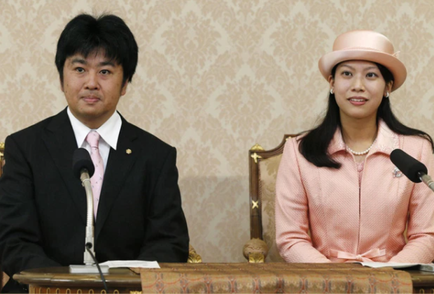 Công chúa Noriko (1988), con gái của Thân vương Norihito kết hôn cùng một giáo sĩ năm cô 26 tuổi