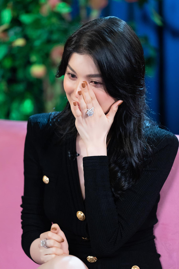 Chưa rõ Lyly Chen đang muốn khui ra ồn ào gì, liệu có liên quan đến Ngọc Trinh sau drama tình ái?