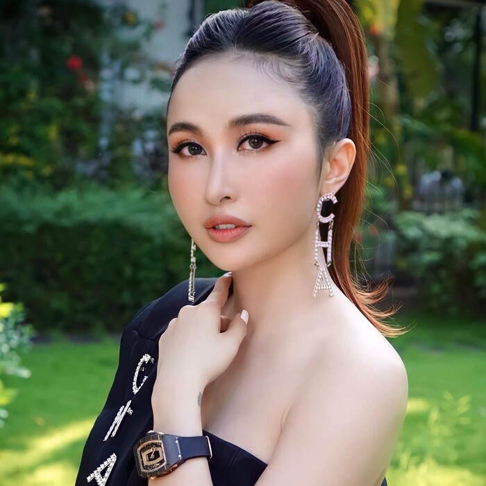 Mina Phạm