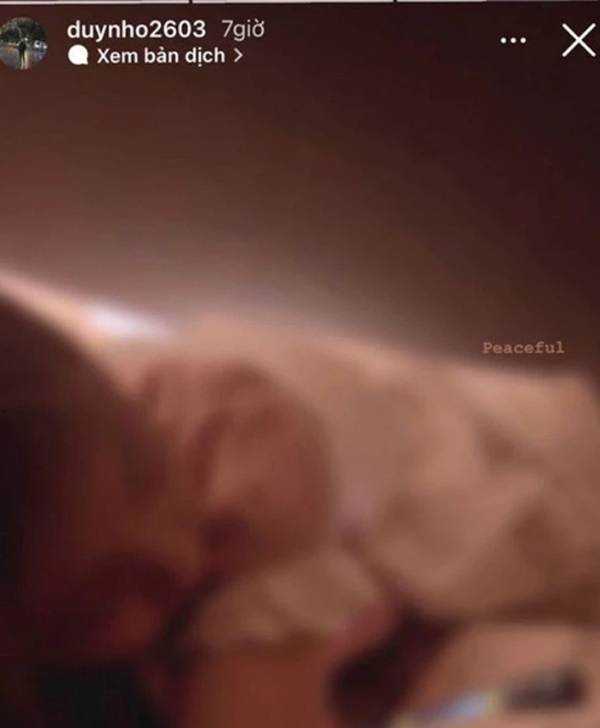 Story được Bụt đăng tải trên trang cá nhân với bức ảnh vô cùng mờ ảo.