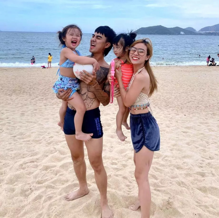 Giữa đồn đoán ly hôn, người trong cuộc vẫn giữ im lặng.