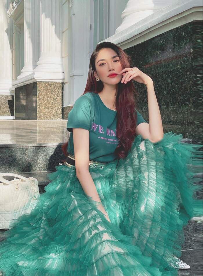 Phong cách thời trang của nữ siêu mẫu luôn nhận được nhiều lời khen từ mọi người.