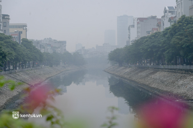 Sông Tô Lịch đoạn gần Ngã Tư Sở (quận Thanh Xuân)