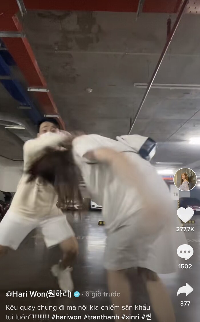 Trấn Thành mạnh tay với Hari Won.