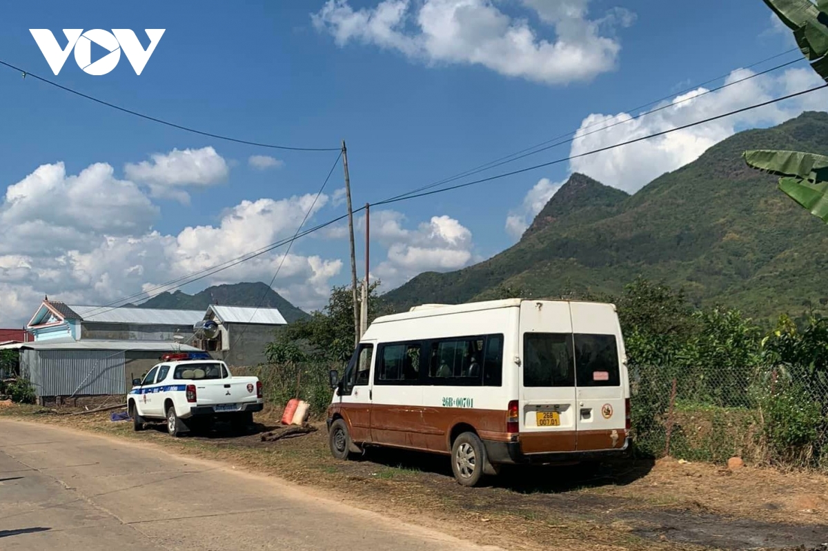 Chiếc xe chở học sinh.