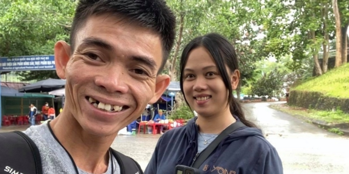 Sô Y Tiết và bạn gái.