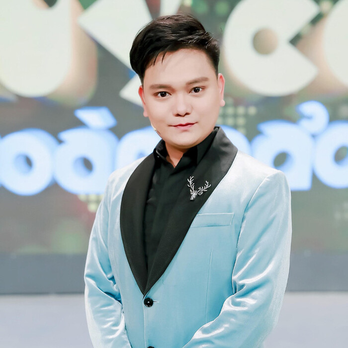 Trịnh Tú Trung chia sẻ tin nhắn đầy xúc động với Phạm Chí Thành.