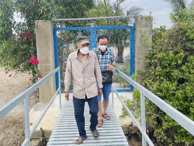 Ông Lâm thời điểm bị các trinh sát bắt giữ tại huyện Cần Giờ