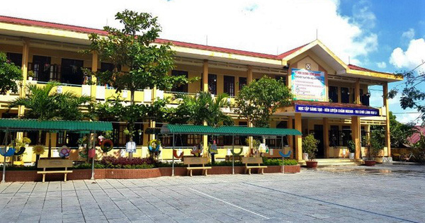 Trường Tiểu học số 2 Nam Lý - nơi xảy ra sự việc trên