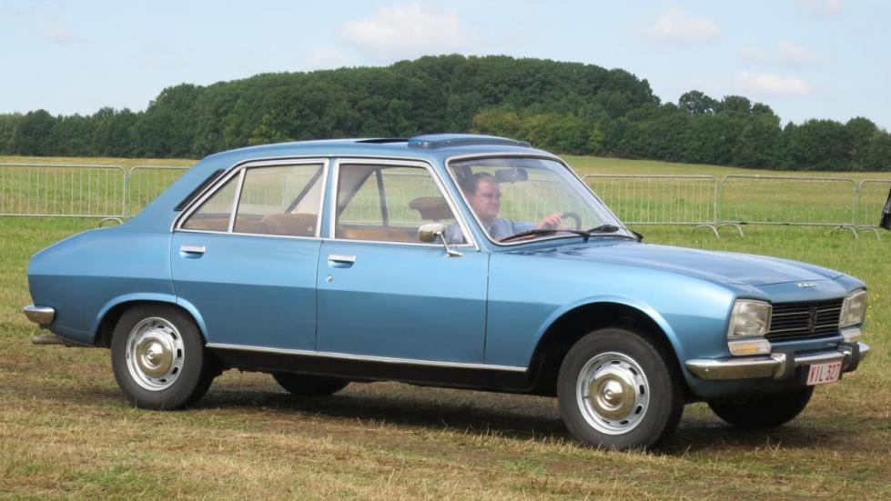 Peugeot 504 được sử dụng làm taxi ở châu Phi trong nhiều thập kỷ. (Ảnh: Top Gear)