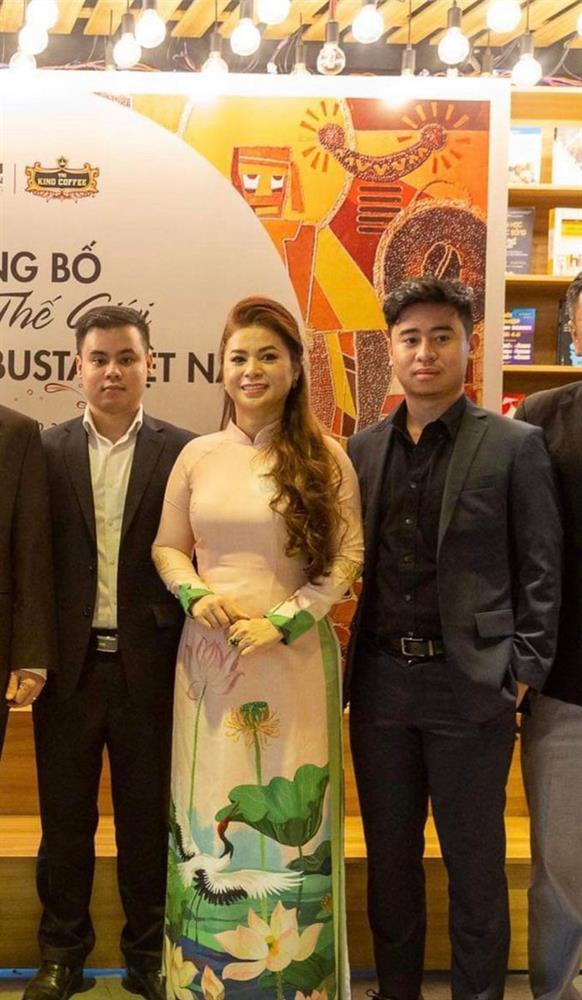 2 con trai và 2 con gái của ông Đặng Lê Nguyên Vũ và bà Diệp Thảo.