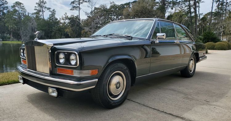 Chỉ có 534 chiếc Rolls-Royce Camargue từng được sản xuất.