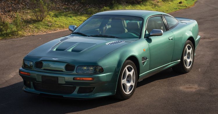 Một chiếc Aston Martin Vantage Le Mans V600 đời 2000