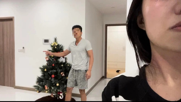 Hình ảnh do T.C cung cấp, ghi lại sau vụ bạo hành tại căn hộ của nam diễn viên H.N.