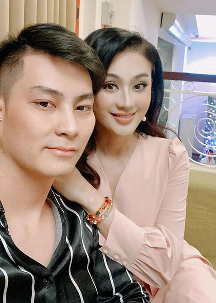 Lâm Khánh Chi và Phi Hùng ly hôn sau 4 năm chung sống