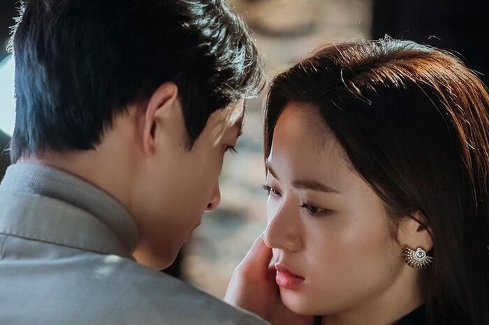 Song Joong Ki còn thẳng thắn cho biết Yeo Bin là sao nữ rất ăn ý với anh.