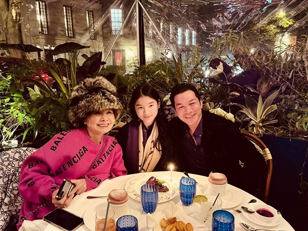 Sau 7 năm ly hôn, cả Trần Bảo Sơn và Trương Ngọc Ánh đều không mất niềm tin trong chuyện tình cảm. Họ sẵn sàng bước vào những tình yêu mới và luôn cố gắng duy trì việc chăm sóc con cái, xây dựng hình ảnh ông bố, bà mẹ văn minh, đầy trách nhiệm sau ly hôn.