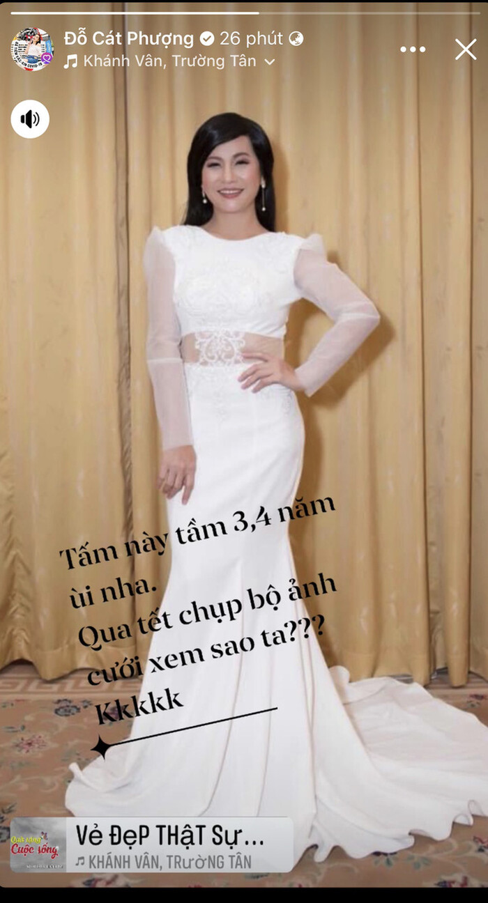 Cát Phượng tuyên bố chụp ảnh cưới khiến cư dân mạng xôn xao.