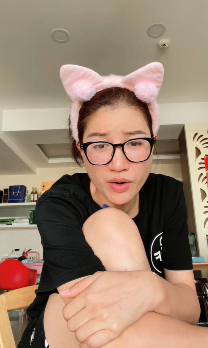 Trang Khàn kể chuyện gặp sự cố trên máy bay.