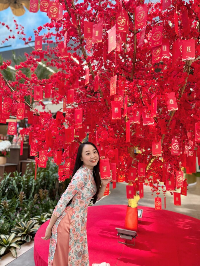 Hiện tại, Hường đã có thể đi đứng nhưng không còn bình thường như trước nữa