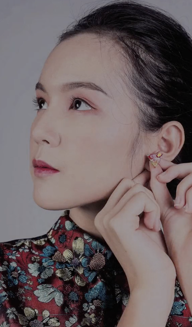 Khuôn mặt thanh tú của Hải Tú khiến nhiều người trầm trồ.