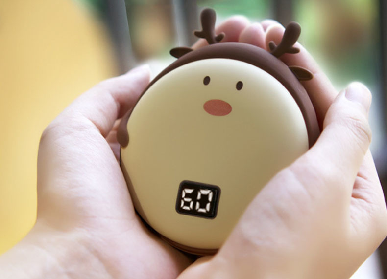 Loại máy sưởi này nhỏ xinh, kiểu dáng ngộ nghĩnh nên được các chị em chuộng mua.