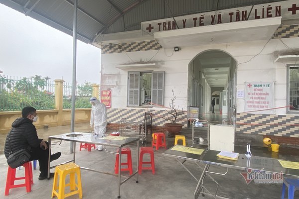 Tiền xét nghiệm trạm y tế chia nhau để 