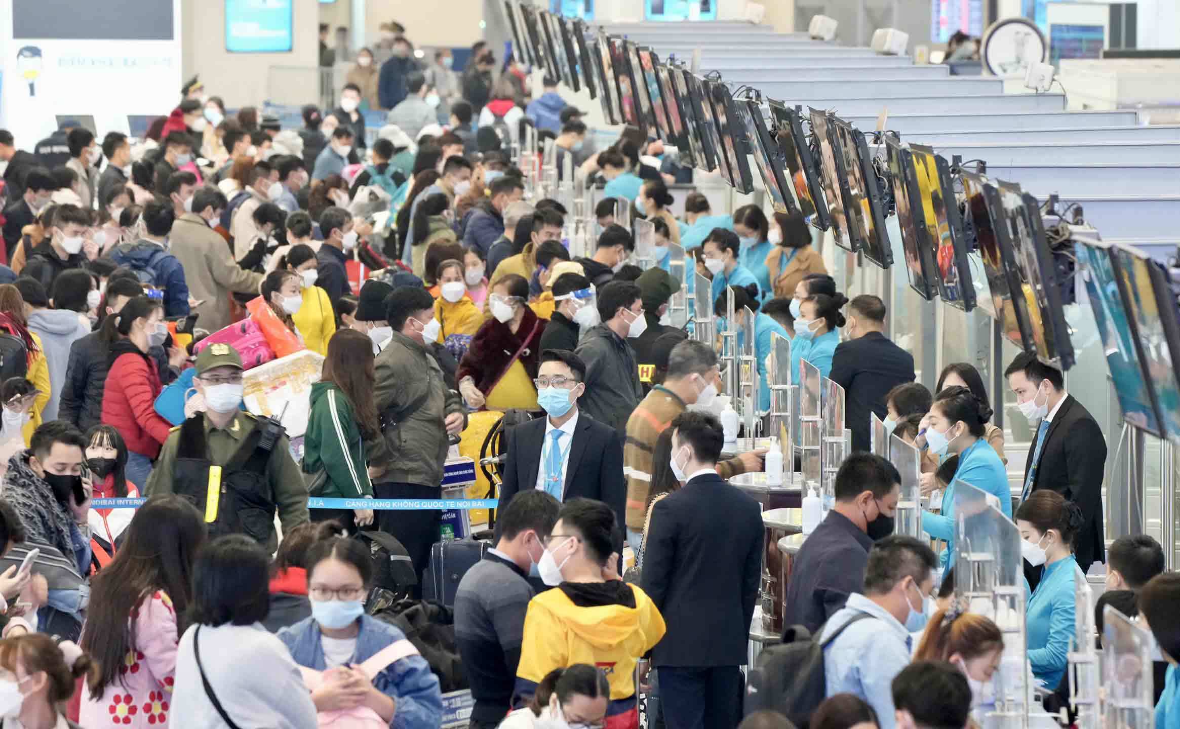 Giá vé máy bay từ Hà Nội đi TP.HCM lúc cao điểm dịp Tết cao nhất gần 10triệu đồng/chiều 