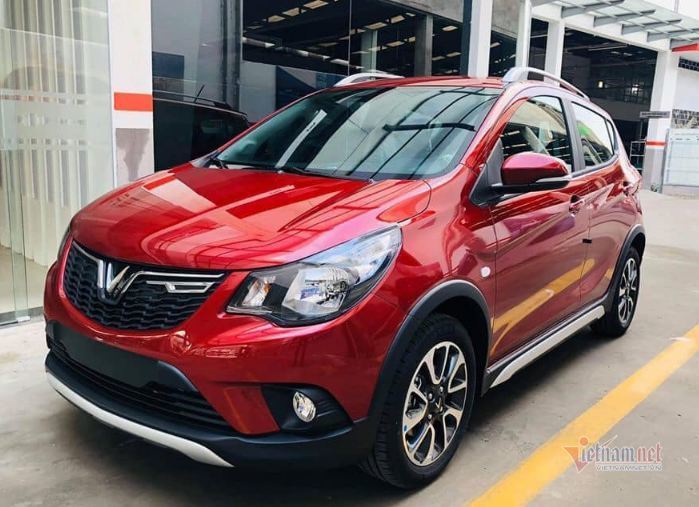 Vinfast Fadil tiếp tục dẫn đầu phân khúc xe giá rẻ dù bị giảm sâu về doanh số. 