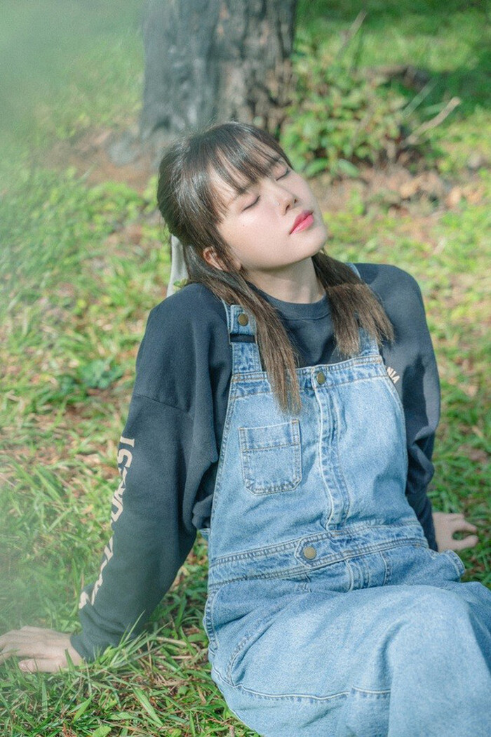 Hiện tại cô nàng đang tận hưởng cuộc sống độc thân, thoải mái bên bạn bè và những người thân.