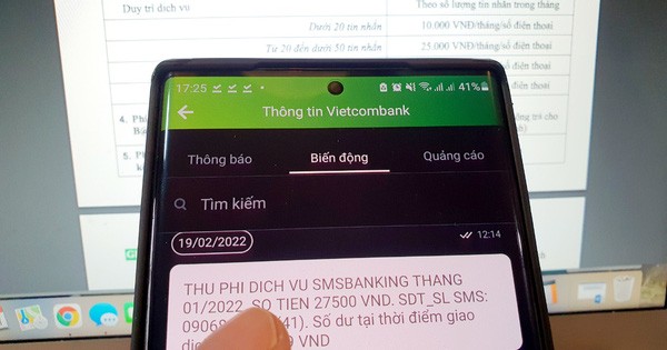 Các ngân hàng và nhà mạng đã thống nhất thu phí SMS Banking 