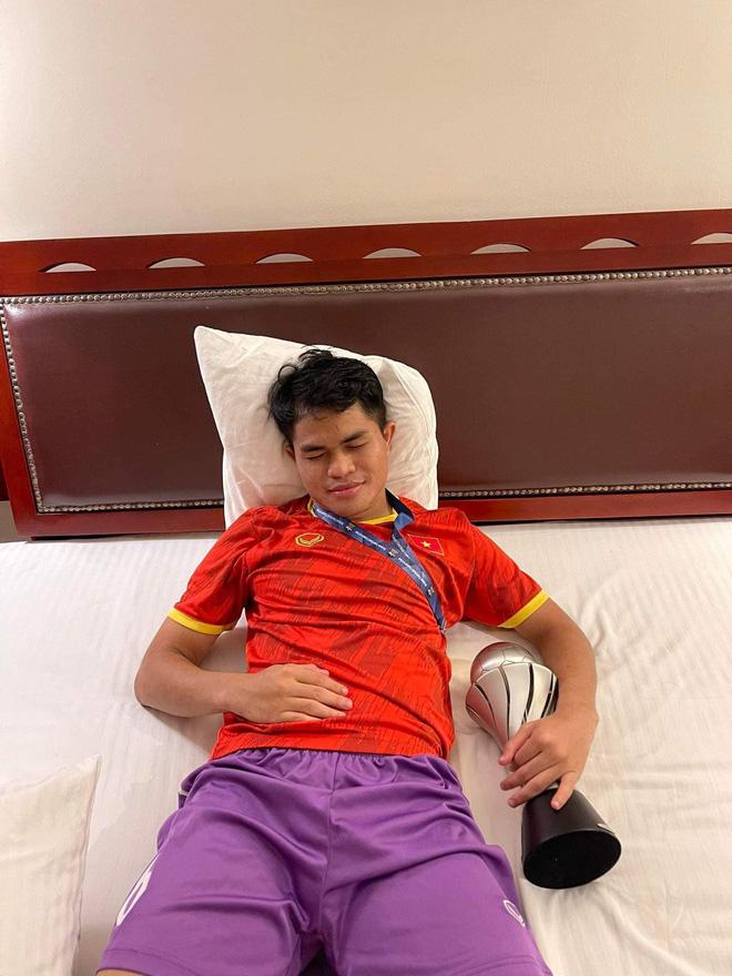 Không chỉ ở CLB Hoàng Anh Gia Lai, Dụng Quang Nho đã dành được sự tin tưởng của BHL Đội tuyển Quốc gia, của người hâm mộ cả nước qua giải đấu U23 Đông Nam Á.