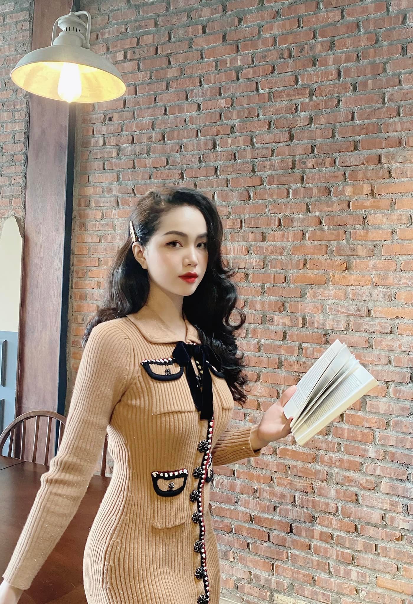 Thiện Mỹ bất ngờ nổi tiếng trên mạng xã hội khi những hình ảnh xinh đẹp của cô được đăng tải và chia sẻ rầm rộ trên mạng xã hội.