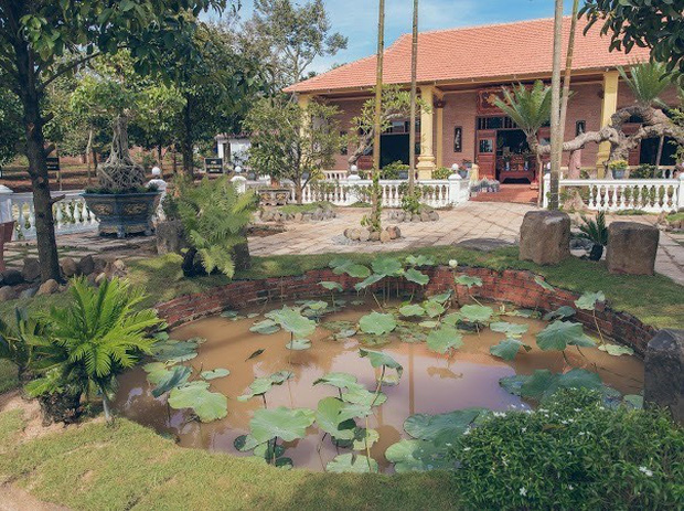 Biệt phủ Lý Nhã Kỳ xây tặng mẹ