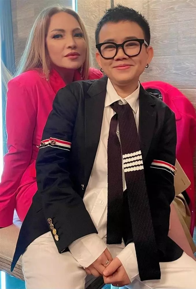 Cặp đôi mới của showbiz Việt.