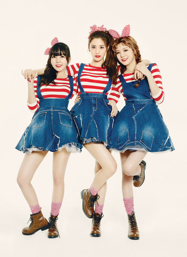 ... và nhóm nhỏ Orange Caramel