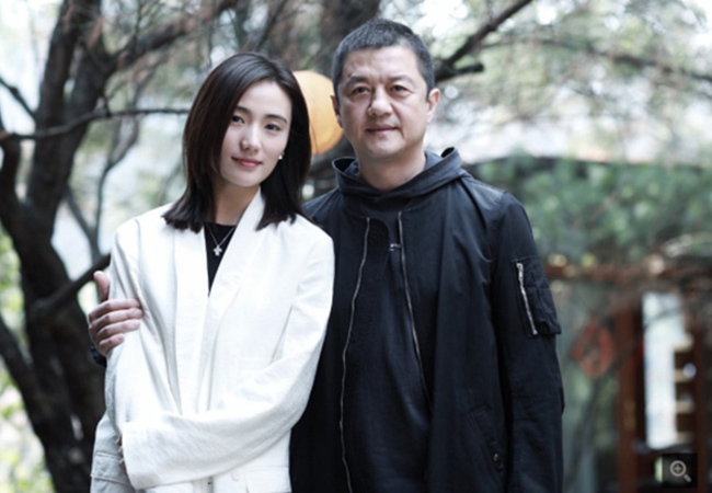 Lý Á Bằng kết hôn cùng bạn gái sau thời gian 3 năm yêu nhau. 