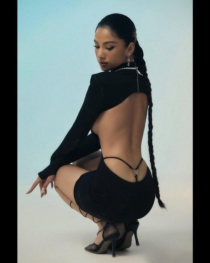 Tạo hình miêu nữ của mỹ nhân 2002 nhận được nhiều lời khen ngợi từ người hâm mộ