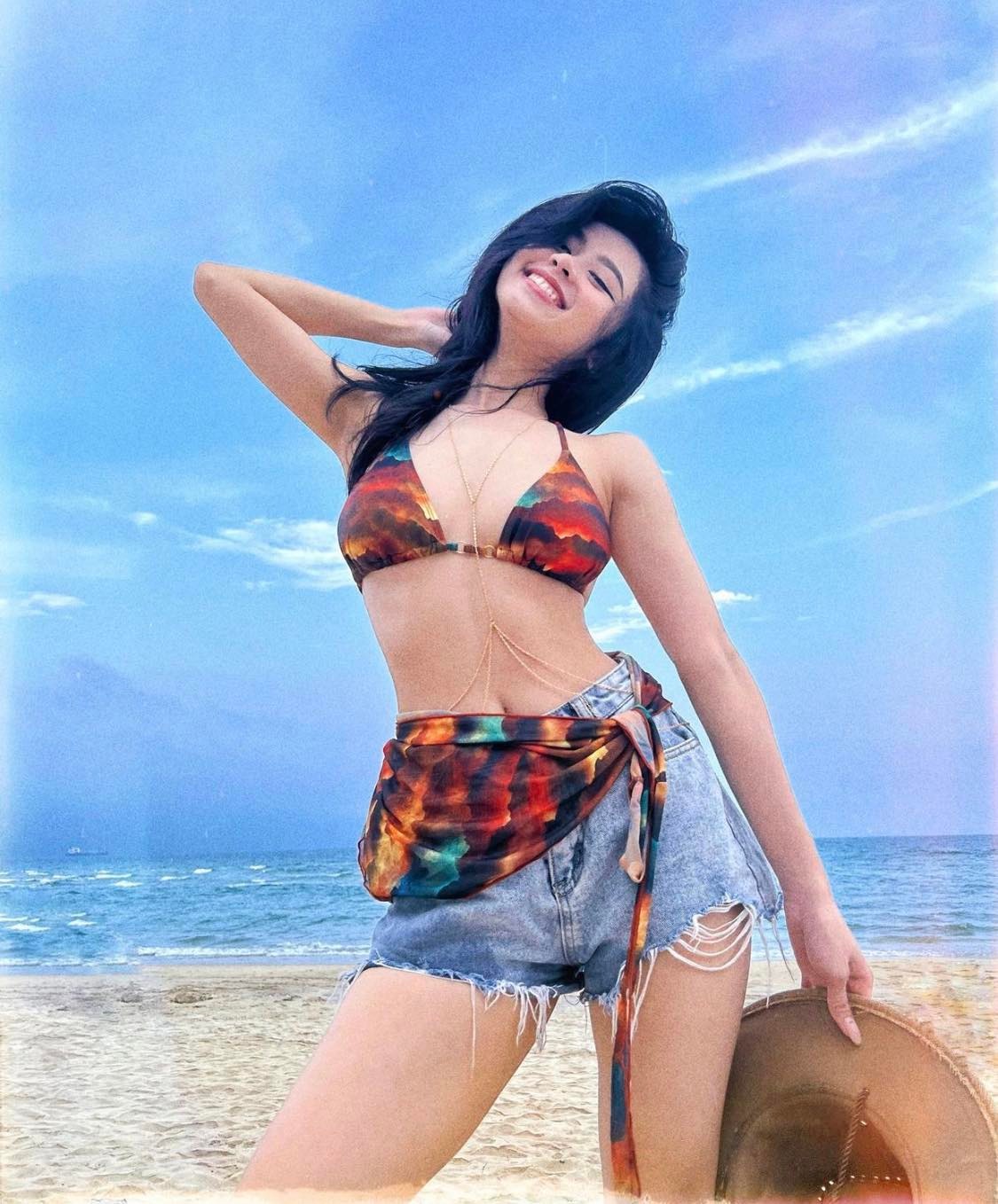 Hàn Hằng sinh năm 1999, được biết đến với biệt danh 